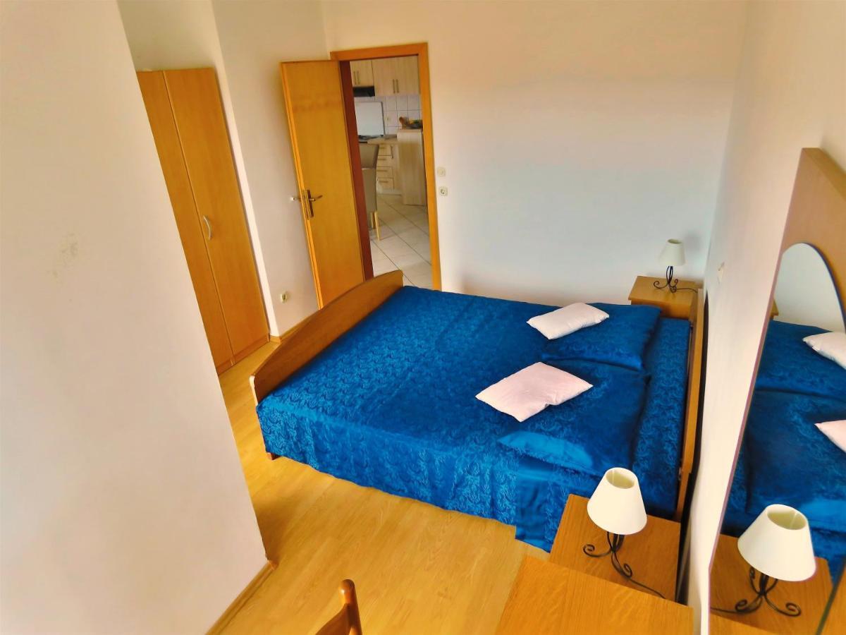 Apartments Zvone Оміш Екстер'єр фото